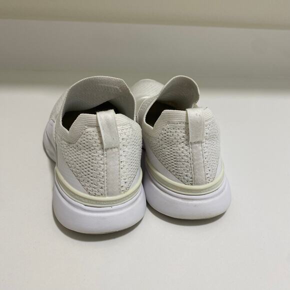 APL TechLoom Bliss White Sneakers Size 7.5 - Picture 5 of 9